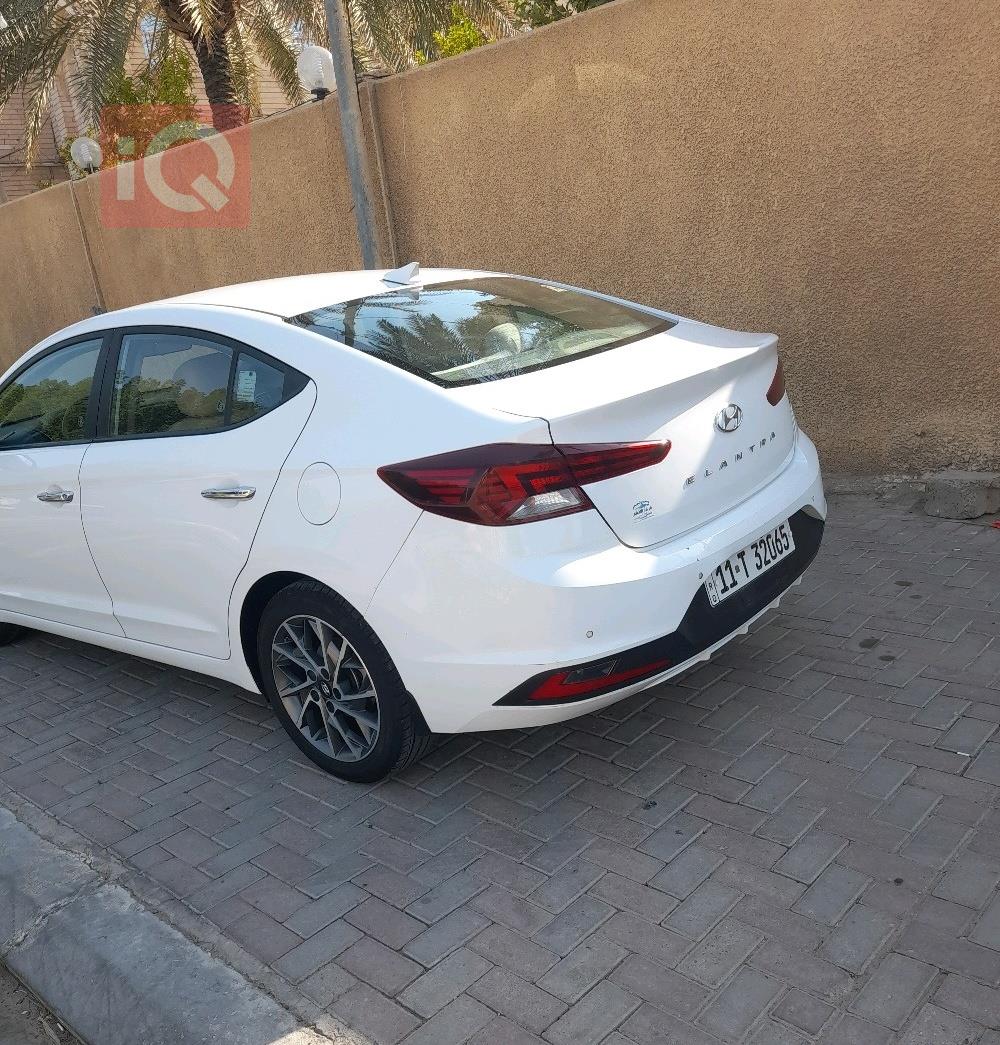 هيونداي النترا